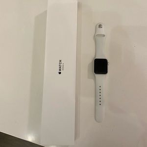 Apple Watch Series 3 - Silver - Like New!